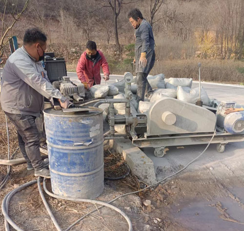 宋洛乡路面下沉注浆